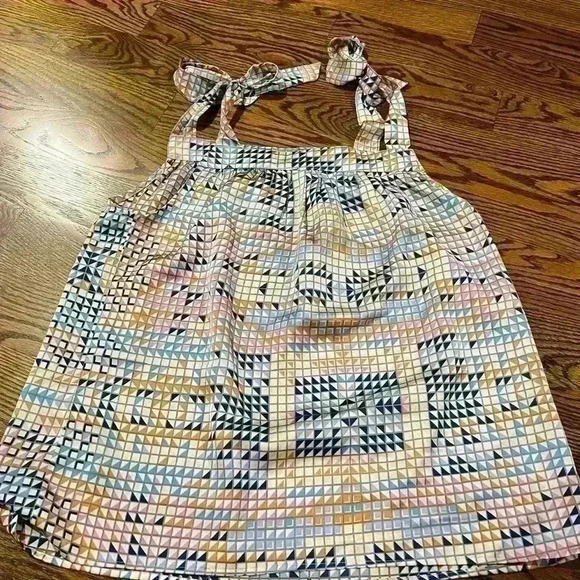 THML Geometric Print Tie Shoulder Blouse Size Large - Picture 6 of 6